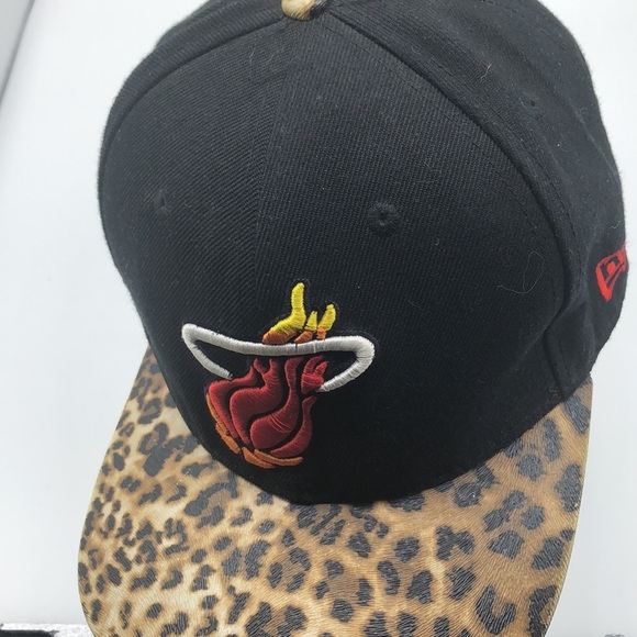 New Era Miami Heat Adjustable leopard Print Rim - Picture 1 of 6